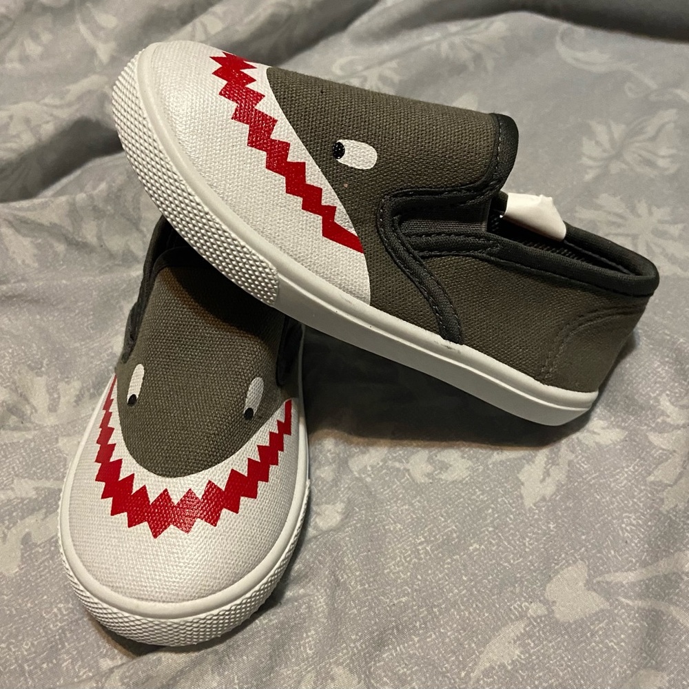 Toddler boys shoes. Size 8